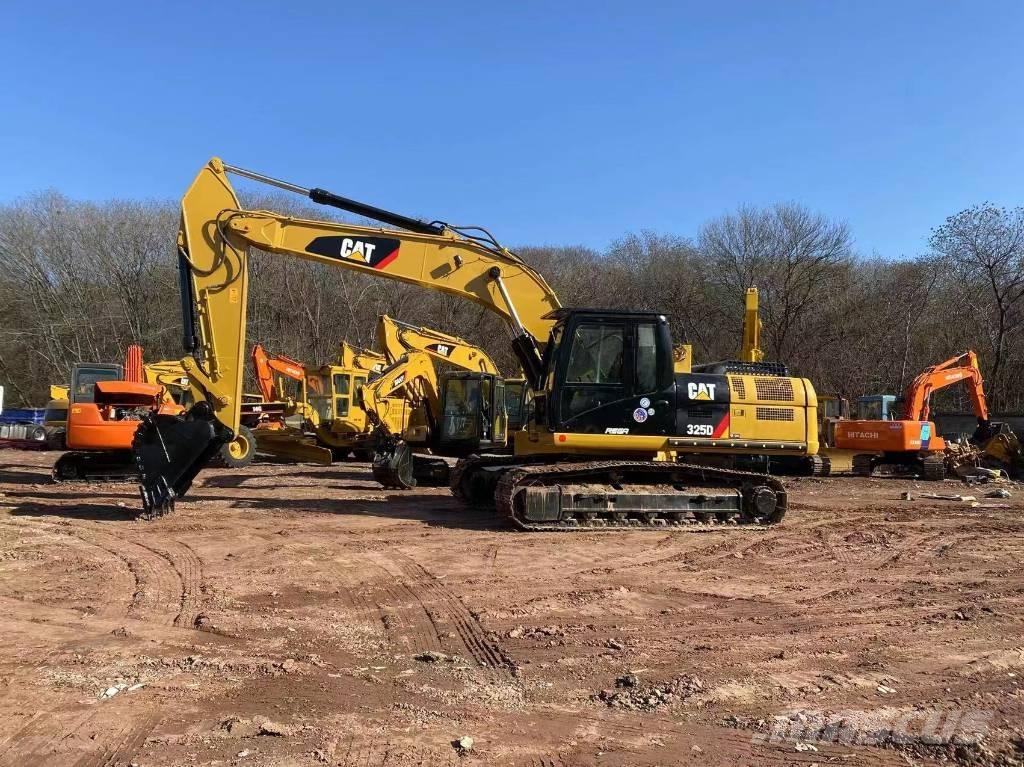 CAT 325D Bandgrävare