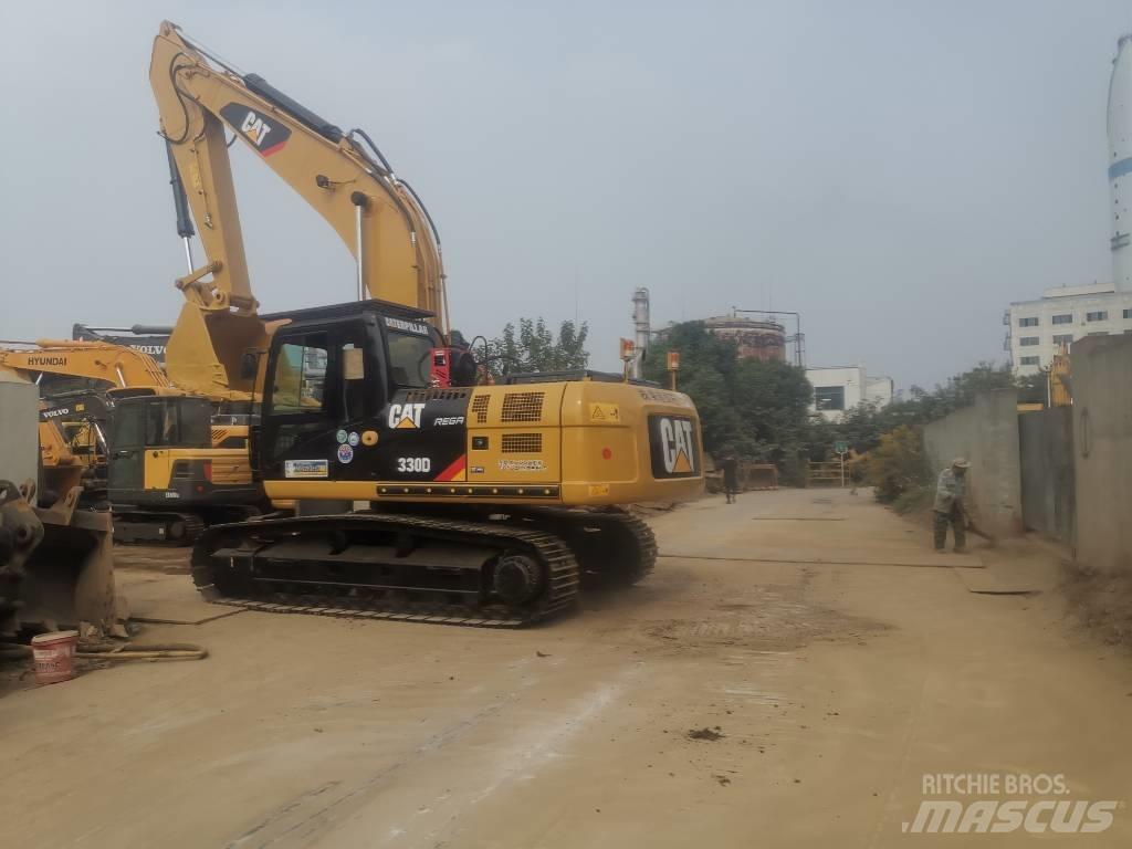 CAT 330 D Bandgrävare