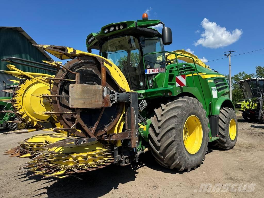 John Deere 8600 Självgående fälthackar