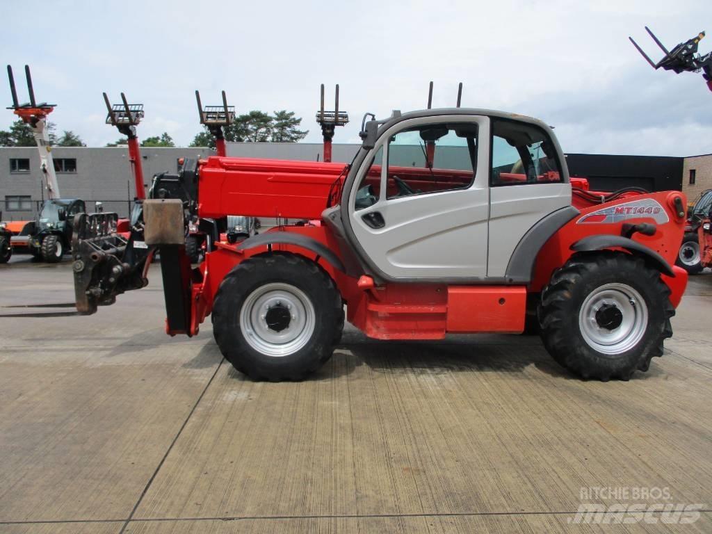 Manitou MT 1440 (066) Teleskoplastare