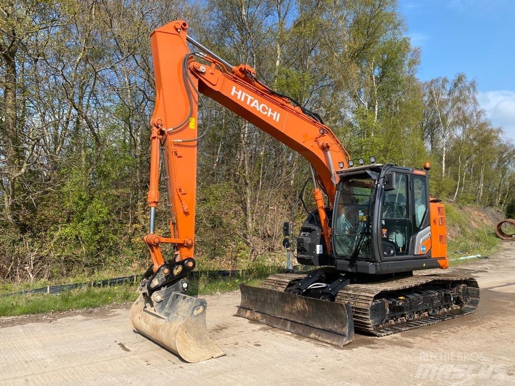 Hitachi ZX135USBL-7 Bandgrävare