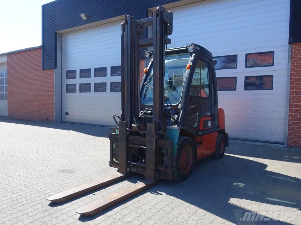 Nissan FGD 02A30Q Dieselmotviktstruckar
