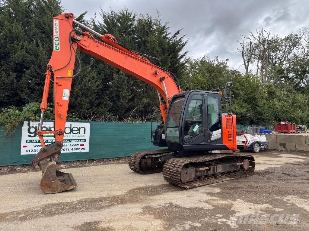 Hitachi ZX 135 US-5B Bandgrävare