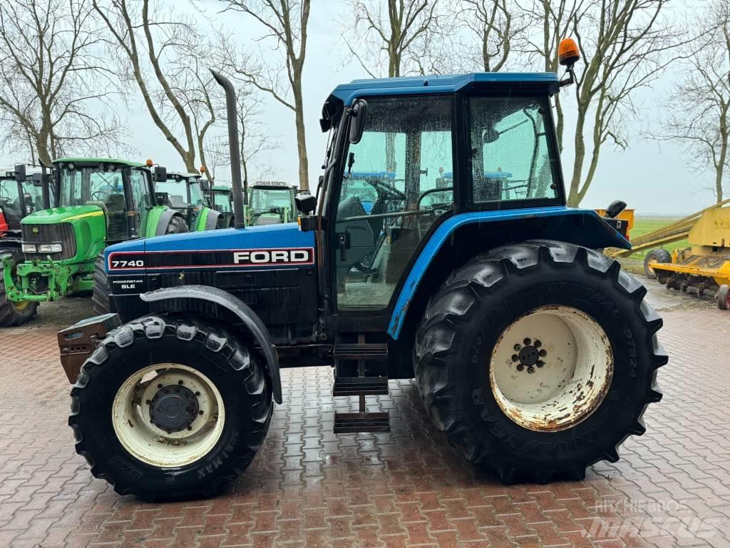Ford 7740 Traktorer