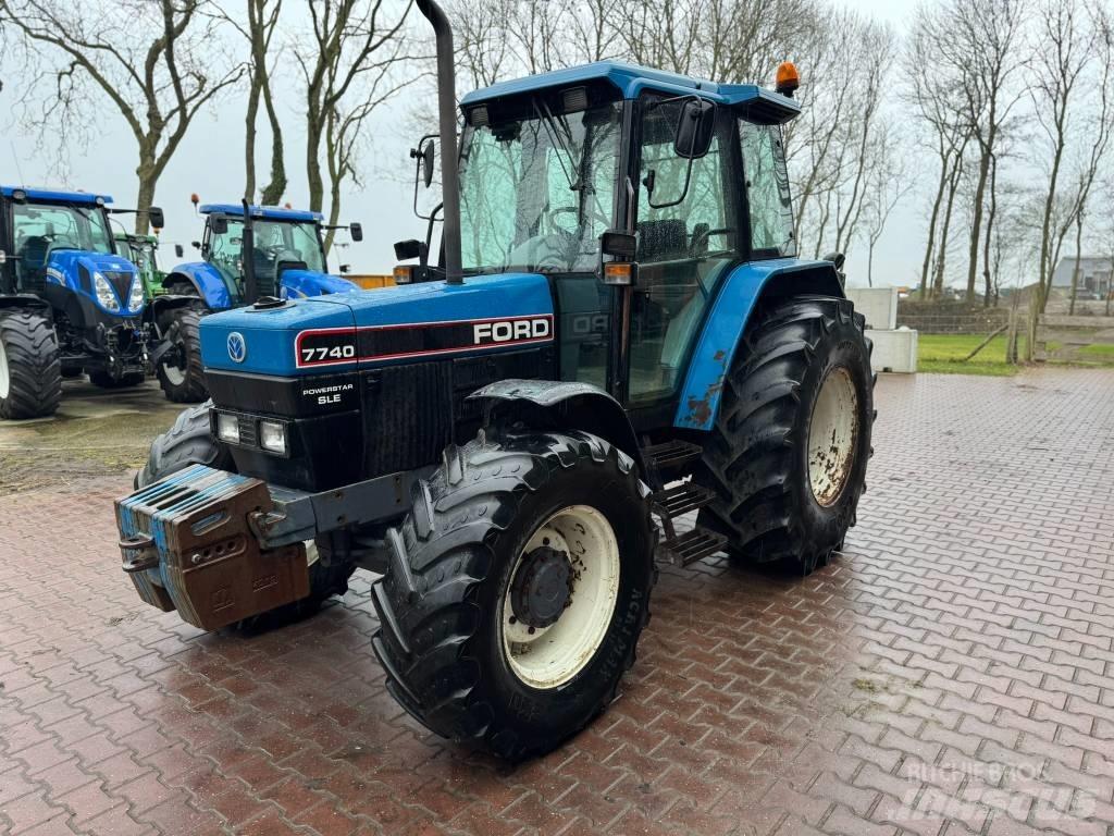 Ford 7740 Traktorer