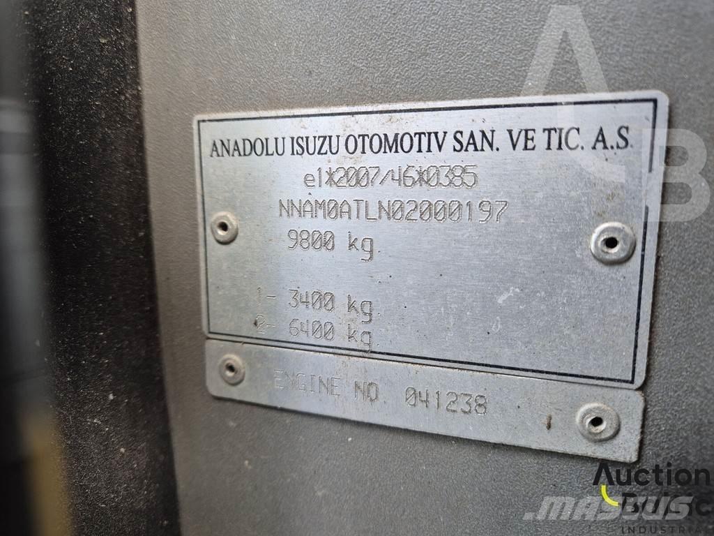 Isuzu NOVO Övriga bilar