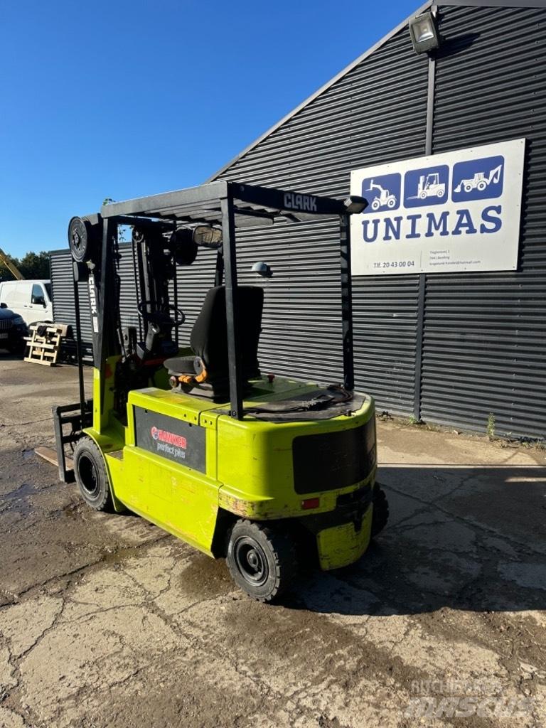 Clark CM25 Elmotviktstruckar