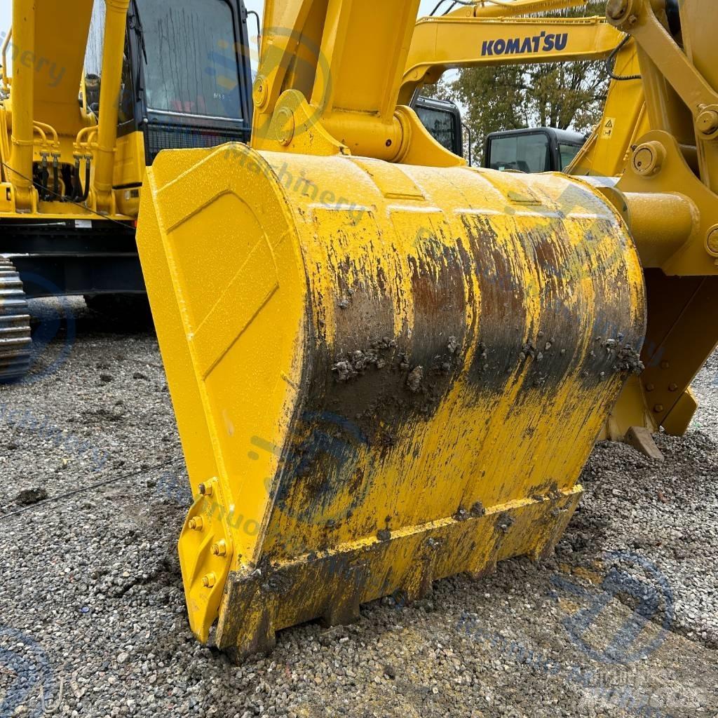 Komatsu PC200-8 Bandgrävare