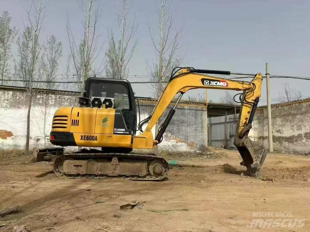 XCMG XE 60 DA Bandgrävare
