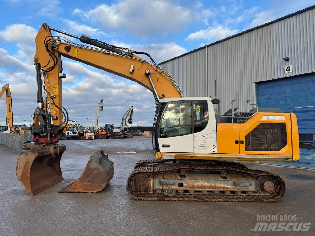 Liebherr R 926 Bandgrävare