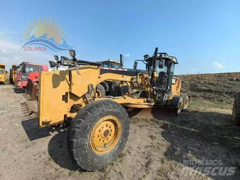 CAT 140 M Väghyvlar