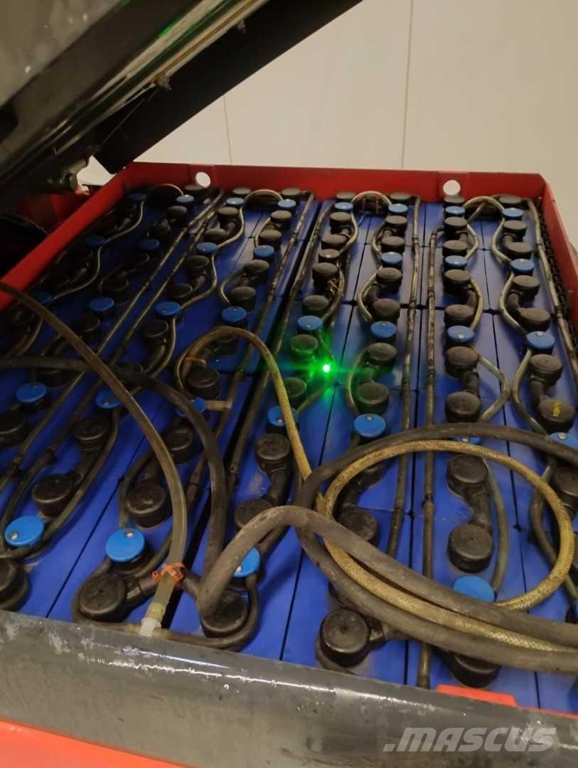 Linde E35HL Elmotviktstruckar