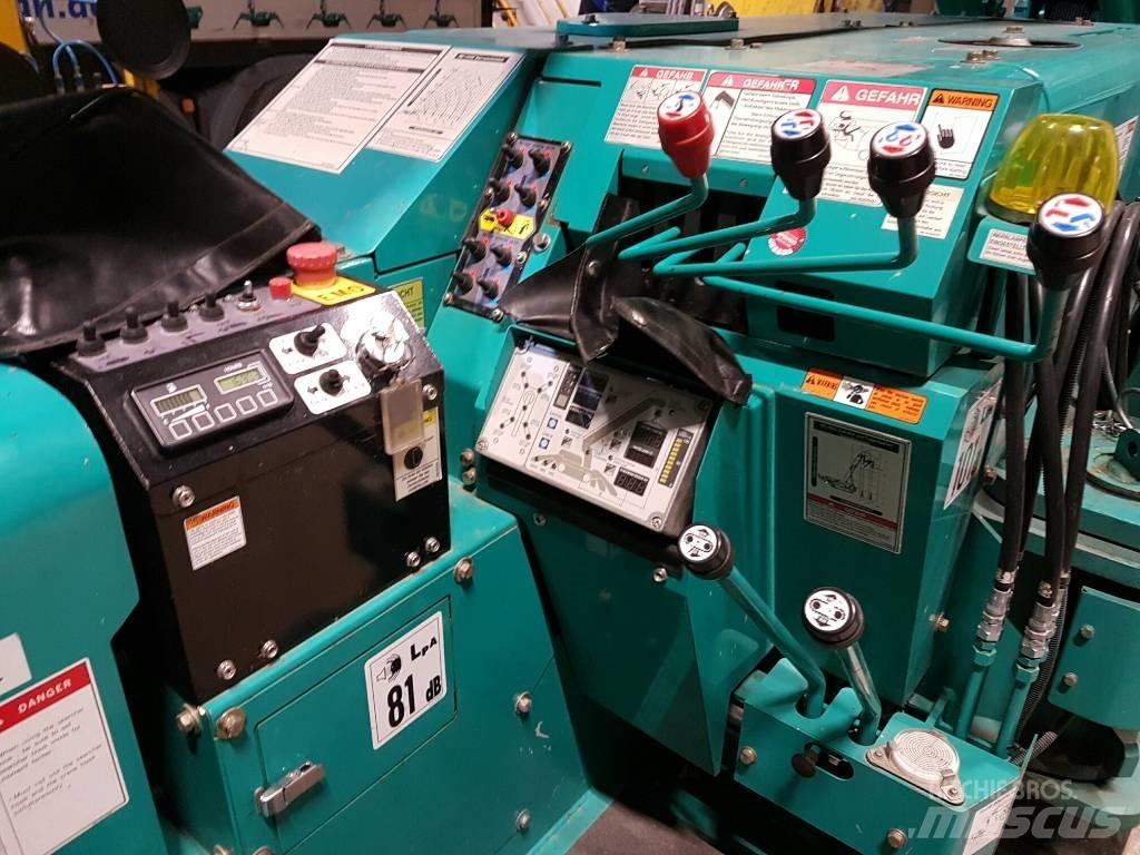 Maeda MC 405 CRME Minikranar