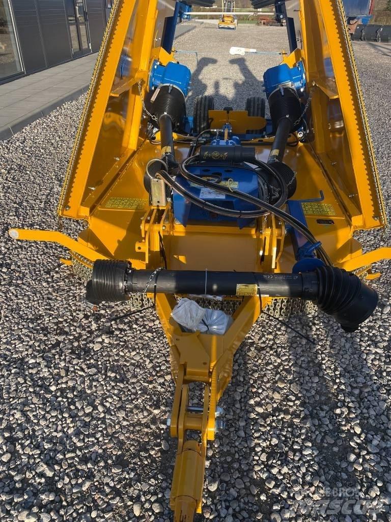 Bomford TriWing 4600 Slåttermaskiner