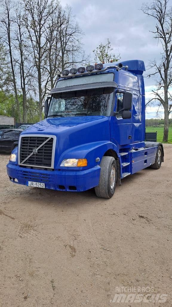 Volvo NH 12 Dragbilar