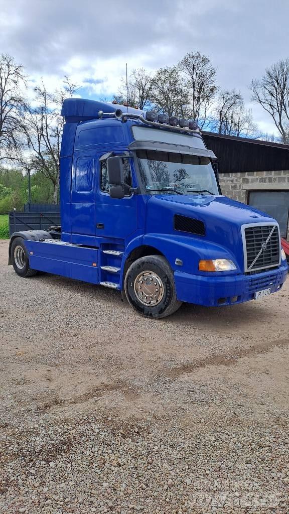 Volvo NH 12 Dragbilar