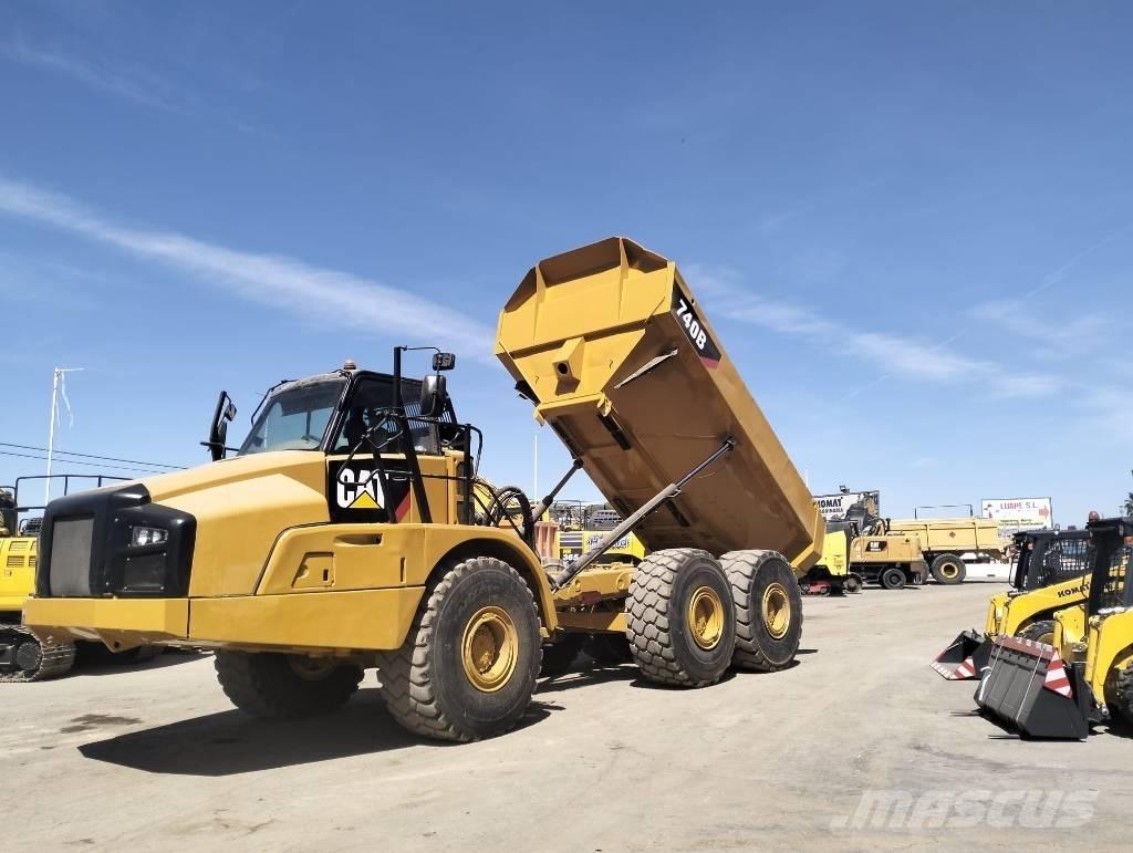 CAT 740 B Midjestyrd dumper