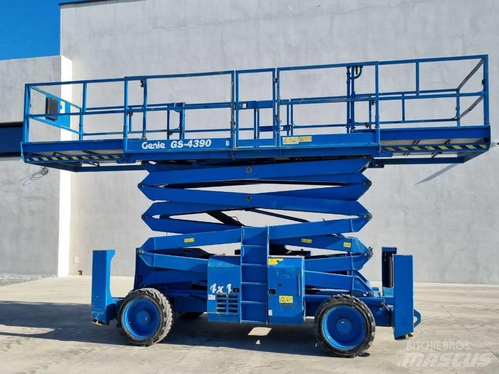 Genie GS 4390 - R284 Saxliftar