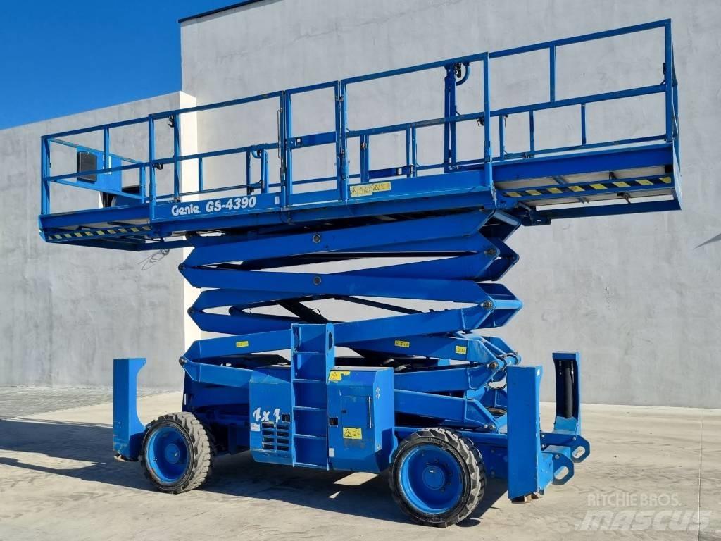 Genie GS 4390 - R284 Saxliftar