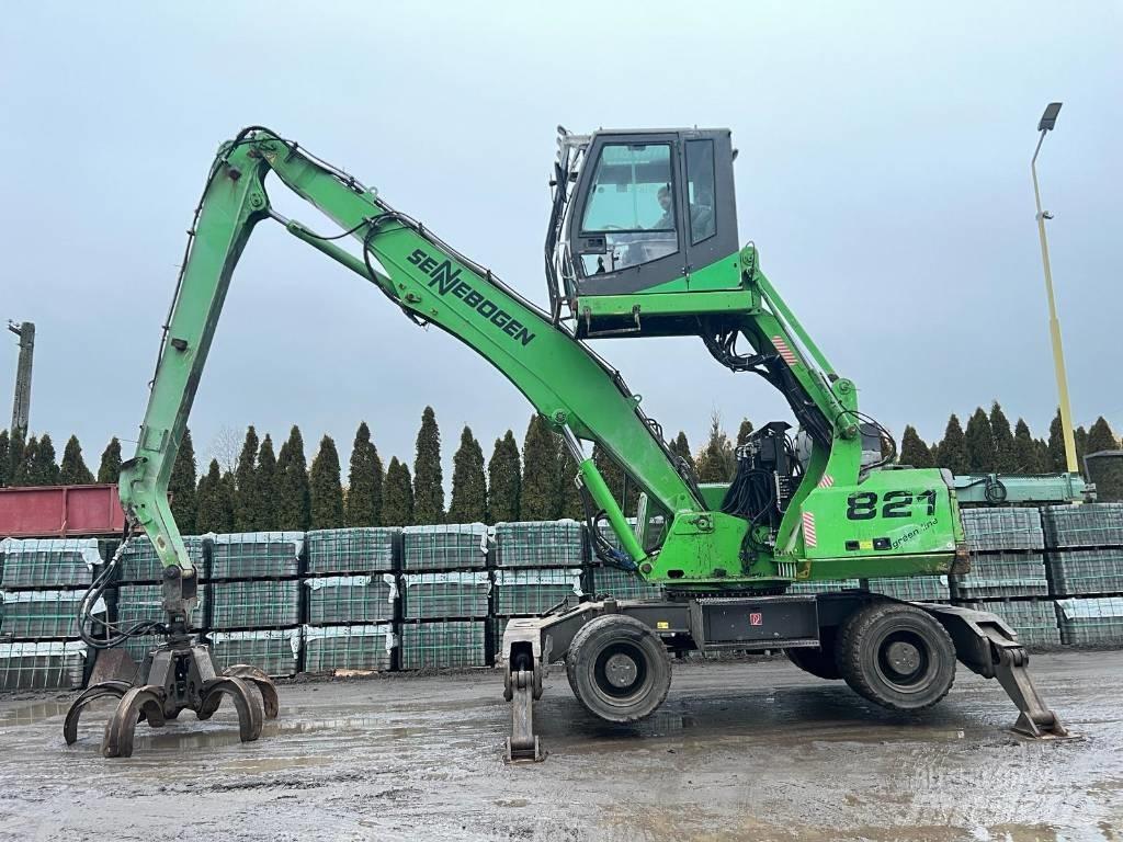Sennebogen 821 Avfalls / industri hantering