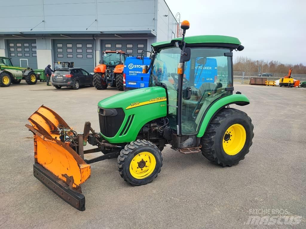 John Deere 3720 Kompakttraktorer