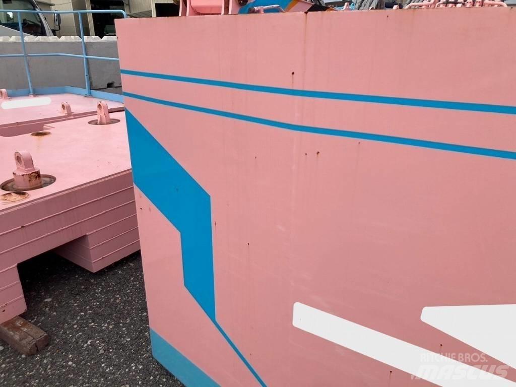 Kobelco SK2200D Allterrängkranar