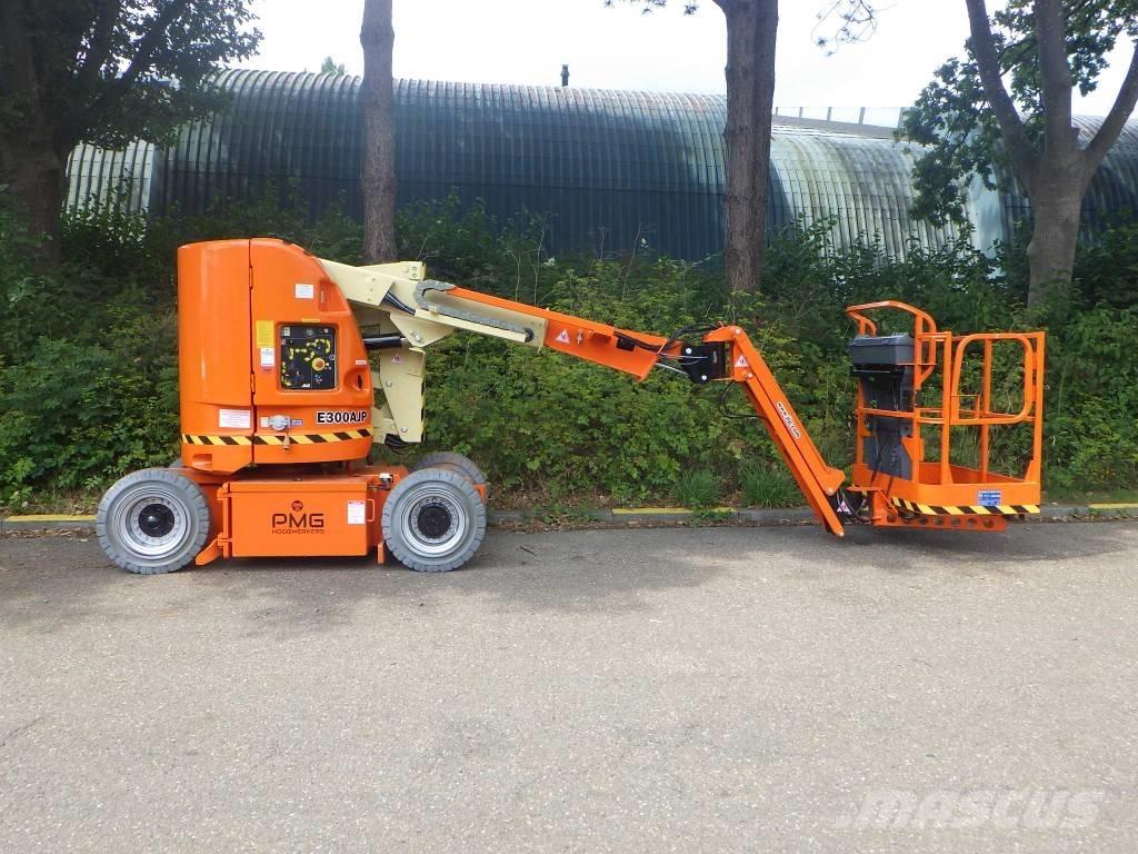 JLG E300AJP Bomliftar