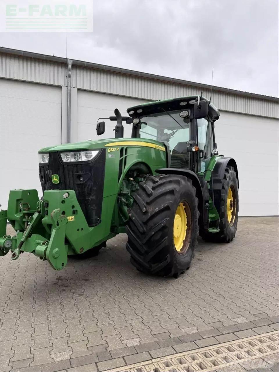John Deere 8320 r Traktorer