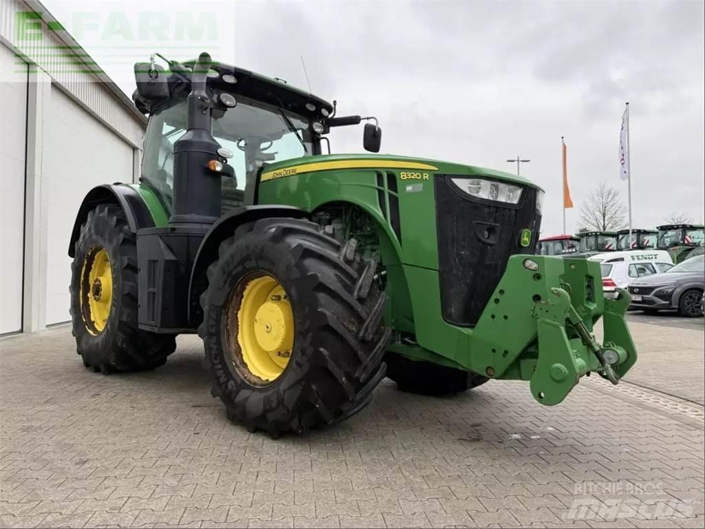 John Deere 8320 r Traktorer