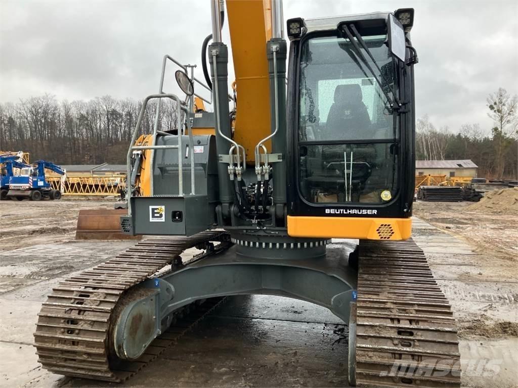 Liebherr R924 Bandgrävare