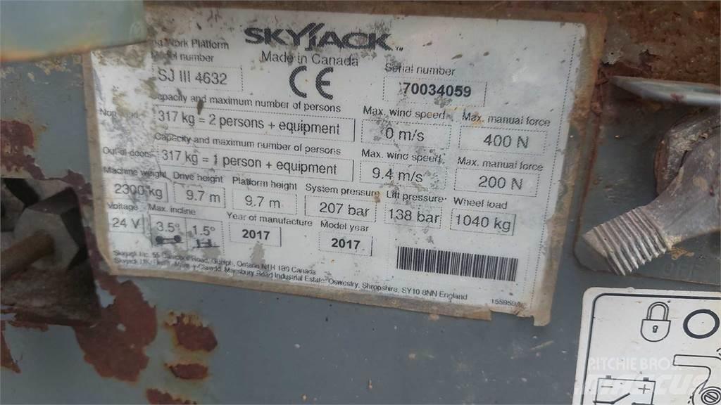 SkyJack SJIII4632 Saxliftar