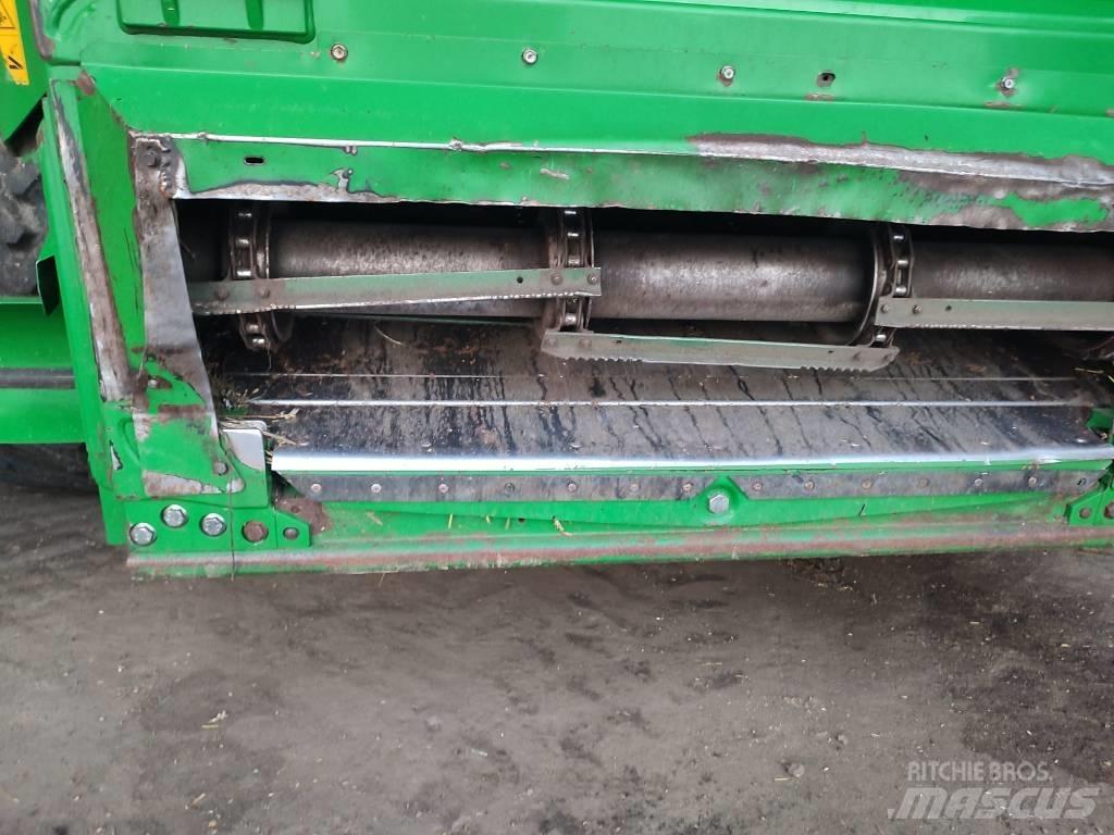 John Deere T 670 i Skördetröskor
