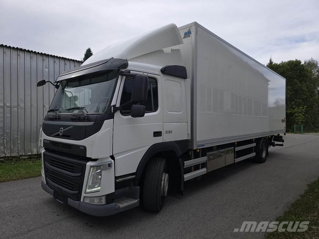 Volvo FM330 4X2 Skåpbilar