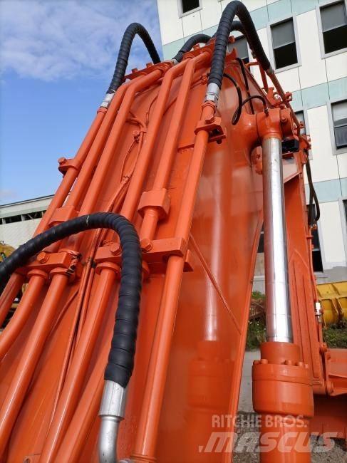 Doosan DX 300 Bandgrävare