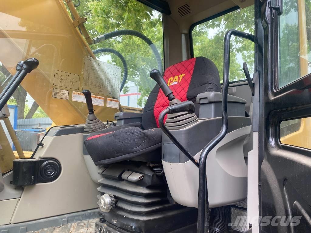 CAT 320 C L Bandgrävare