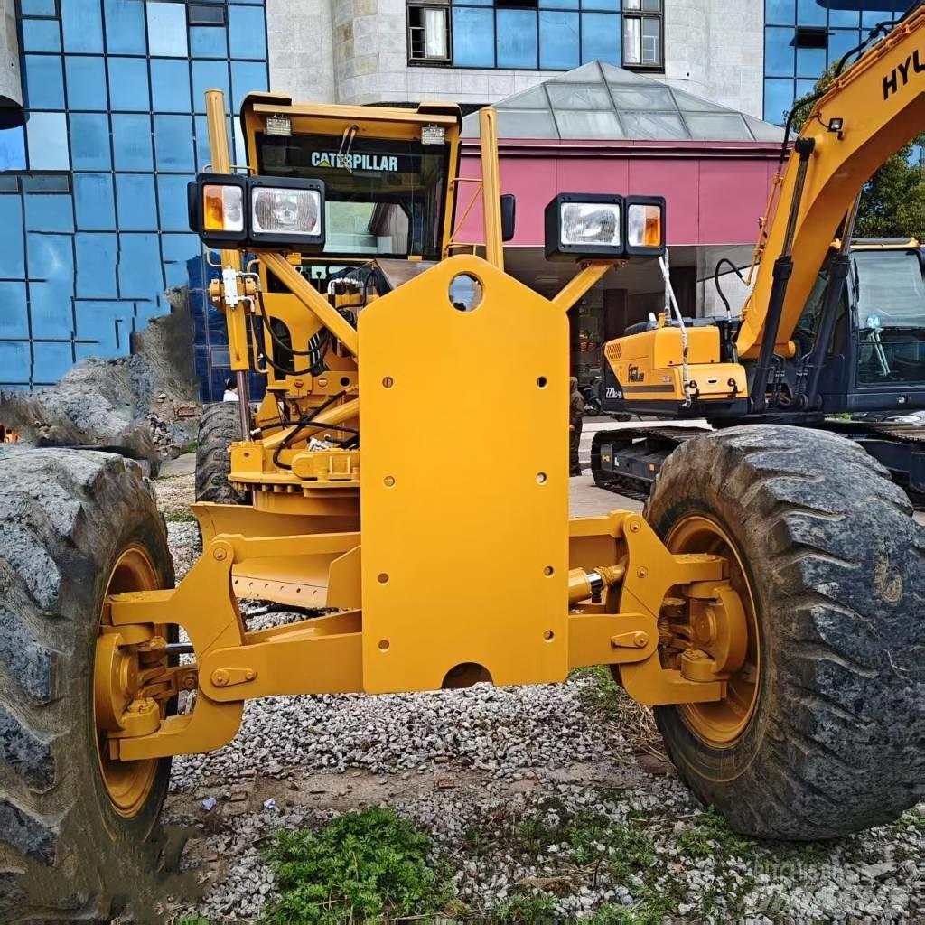 CAT 140 H Väghyvlar