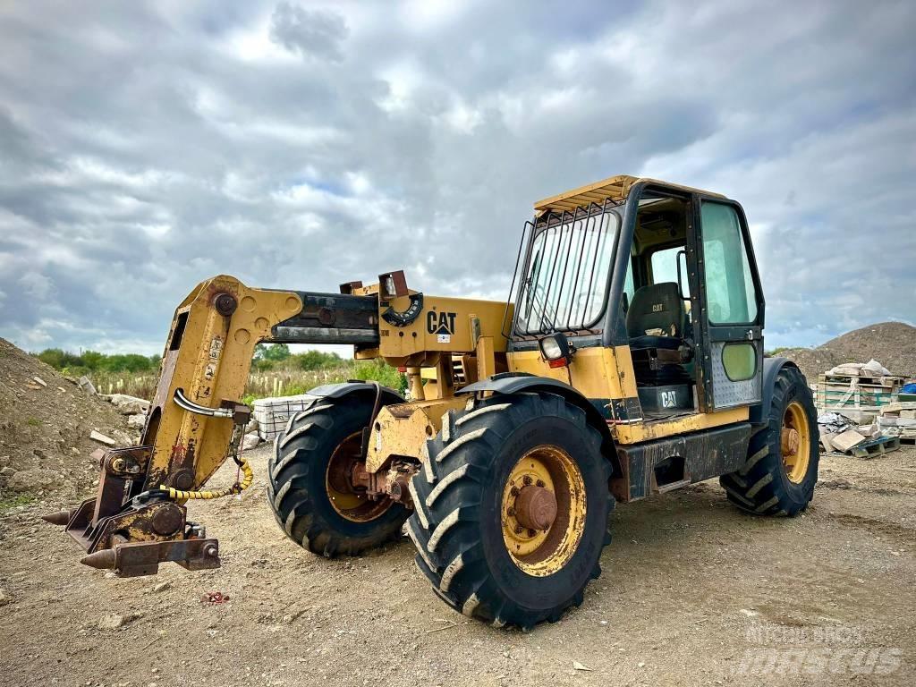 CAT TH 62 Teleskoplastare