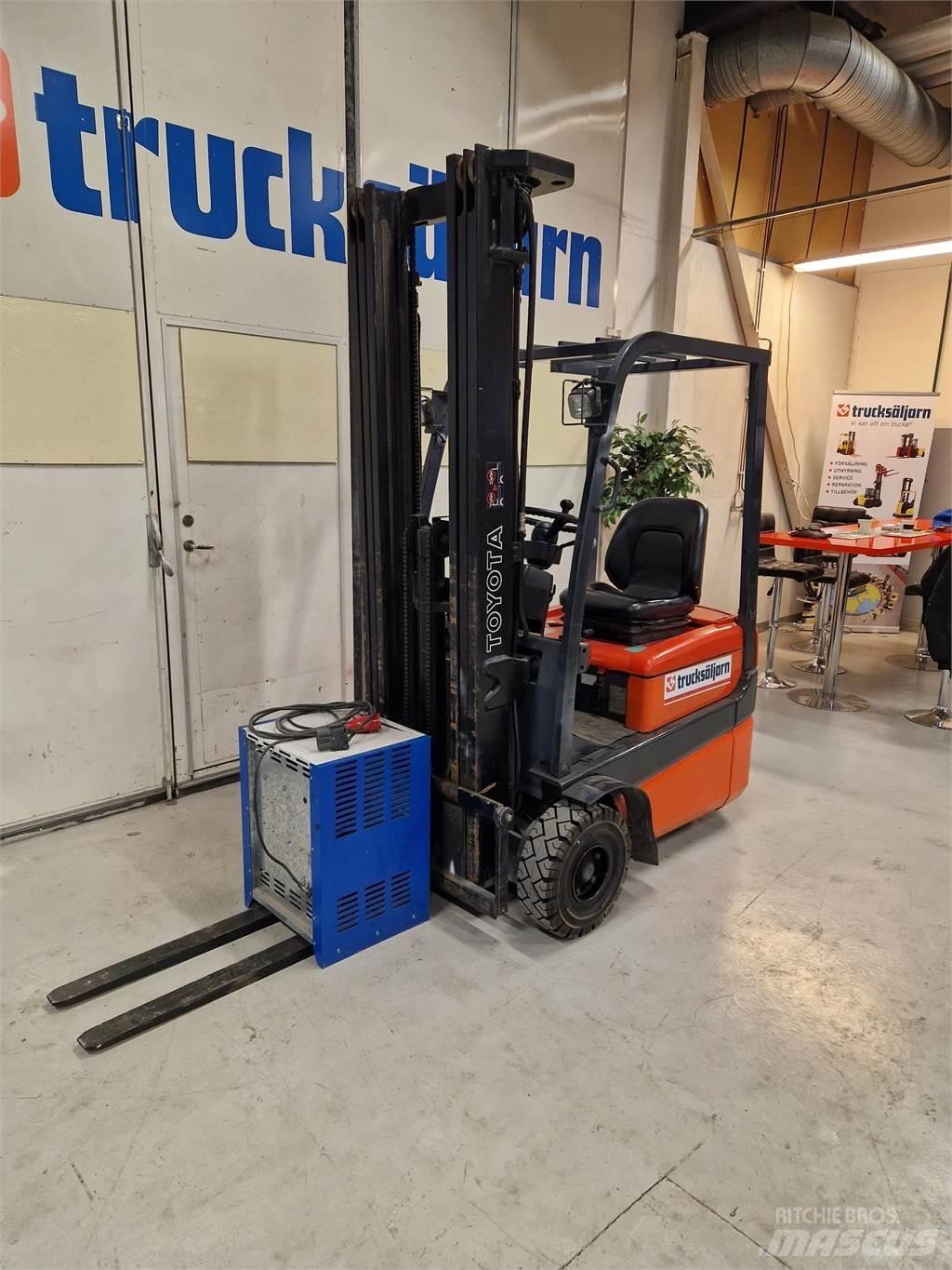 Toyota FBESF15 Elmotviktstruckar