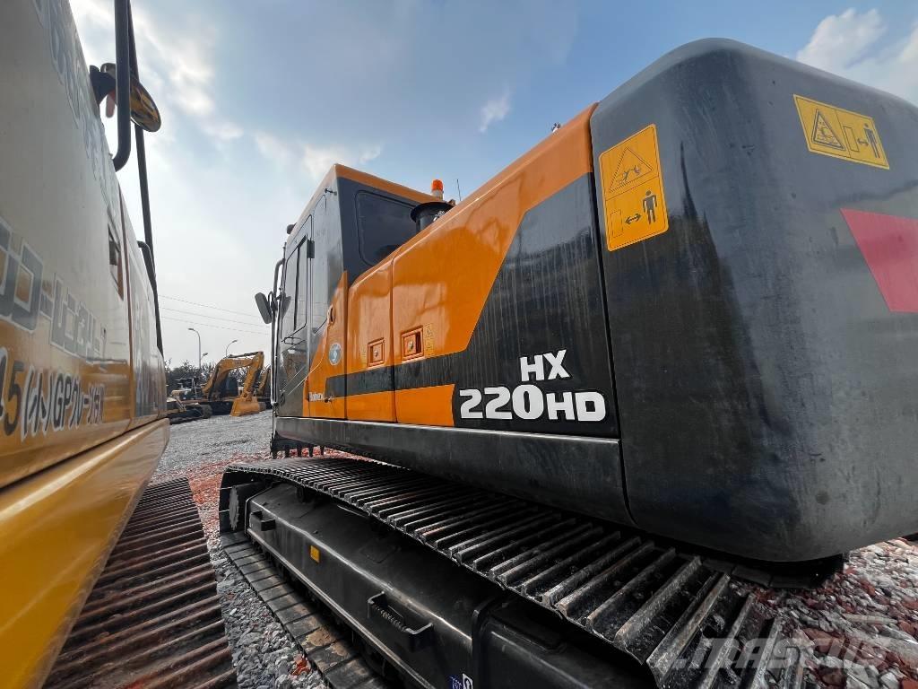 Hyundai HX 220HD Bandgrävare