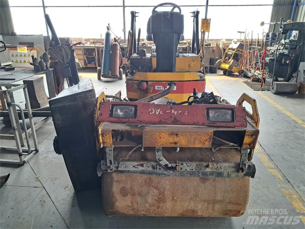 Dynapac CC102 Entreprenad - Övrigt