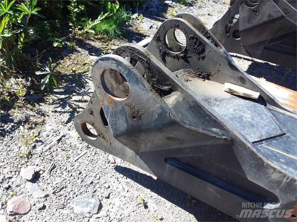 Komatsu C270h Skördarkranar