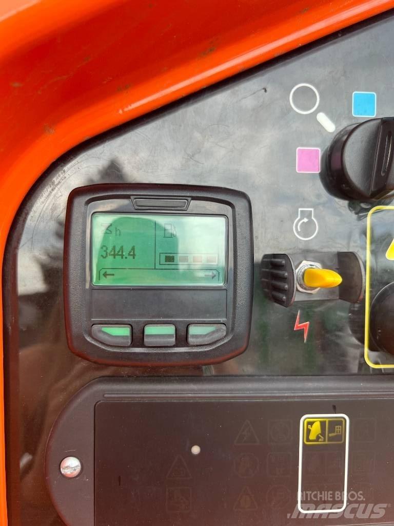 JLG 460 SJ Teleskop bomliftar