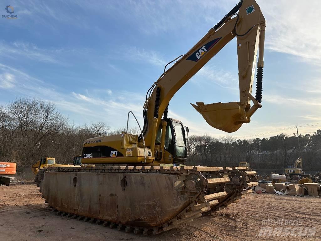 CAT 320 C L Amfibiska grävmaskiner