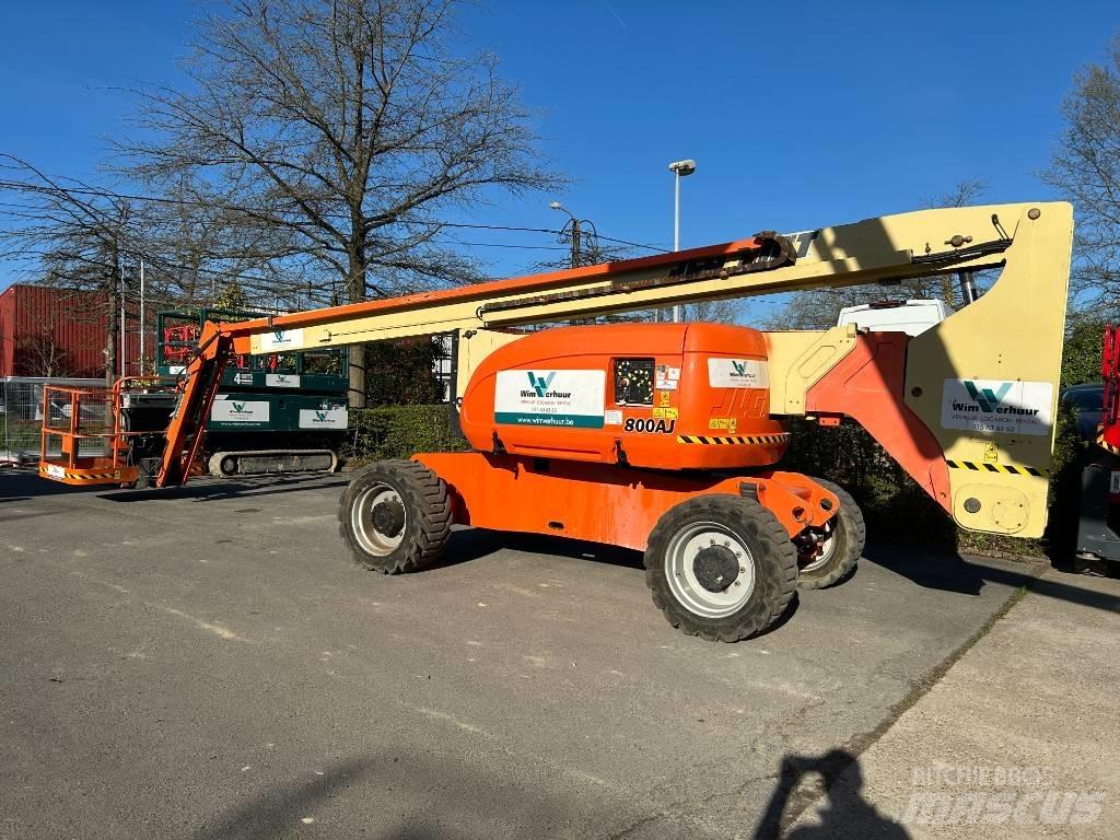 JLG 800 AJ Bomliftar