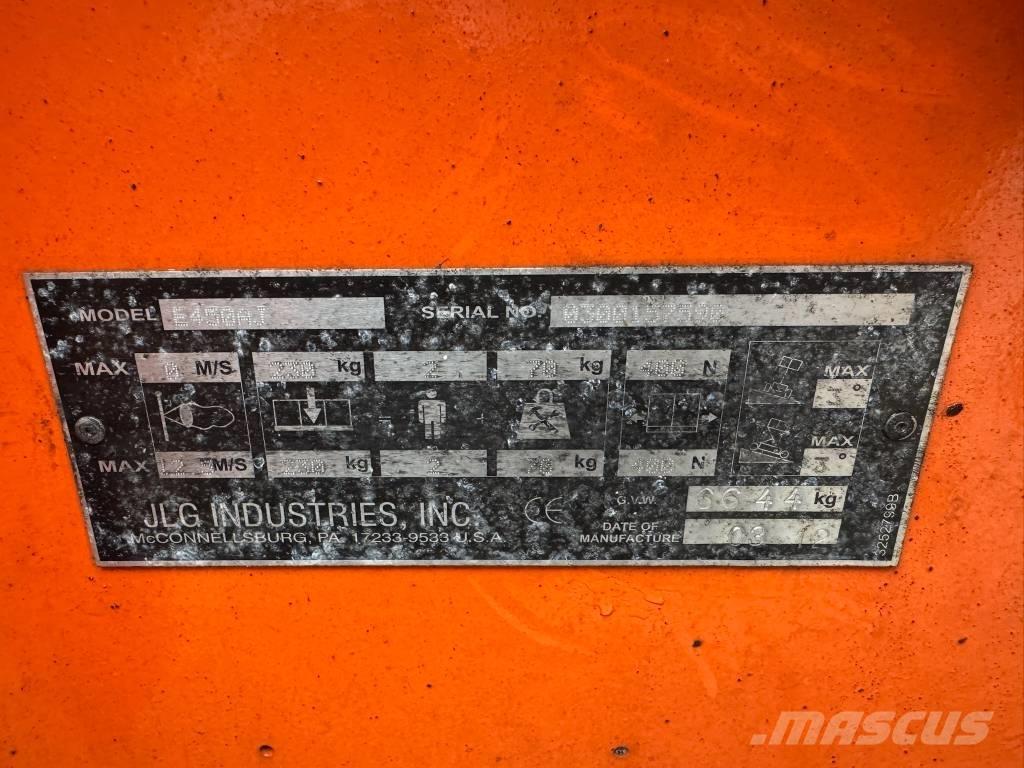 JLG E 450 AJ Bomliftar
