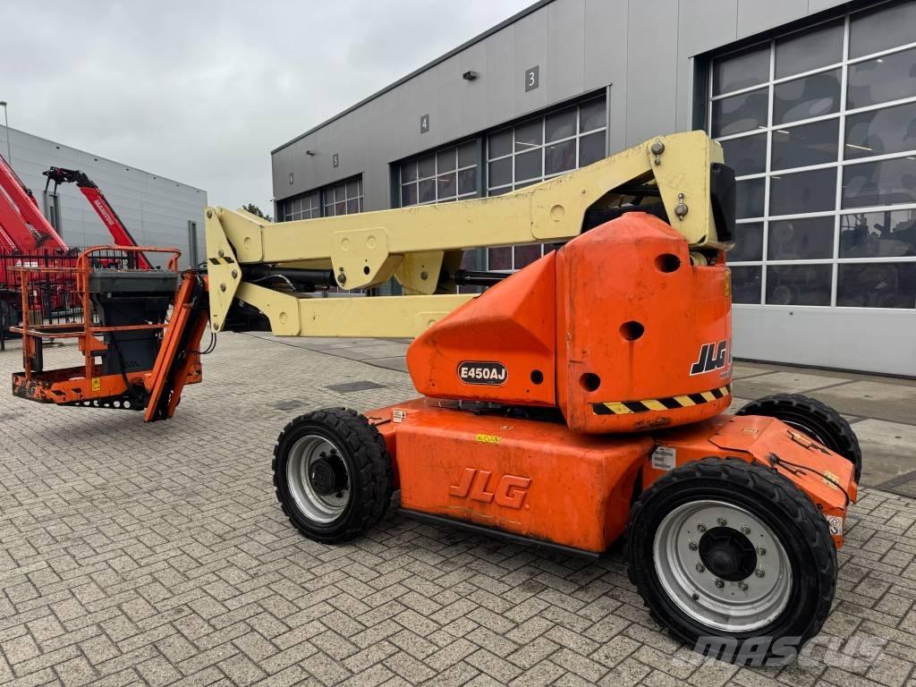 JLG E 450 AJ Bomliftar