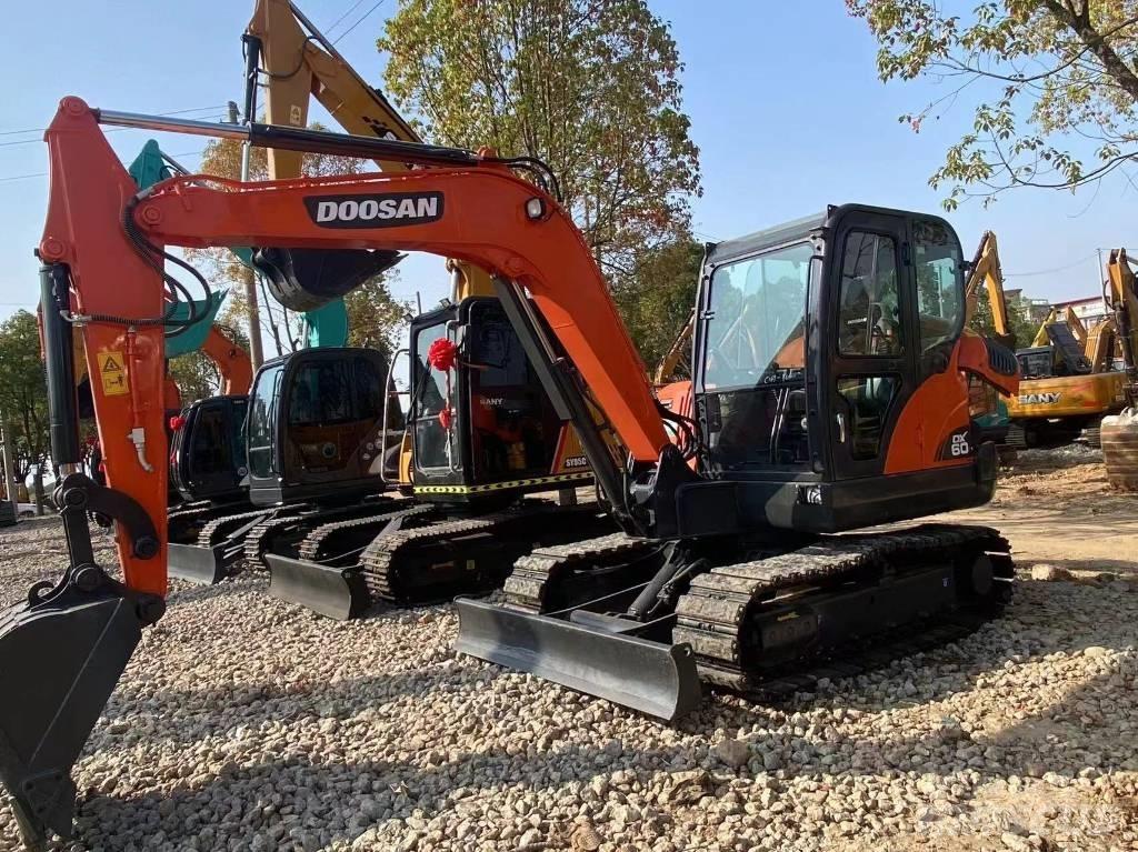 Doosan DX 60-9 Minigrävare < 7t