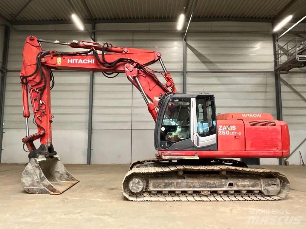 Hitachi ZX 250 LC-3 Bandgrävare