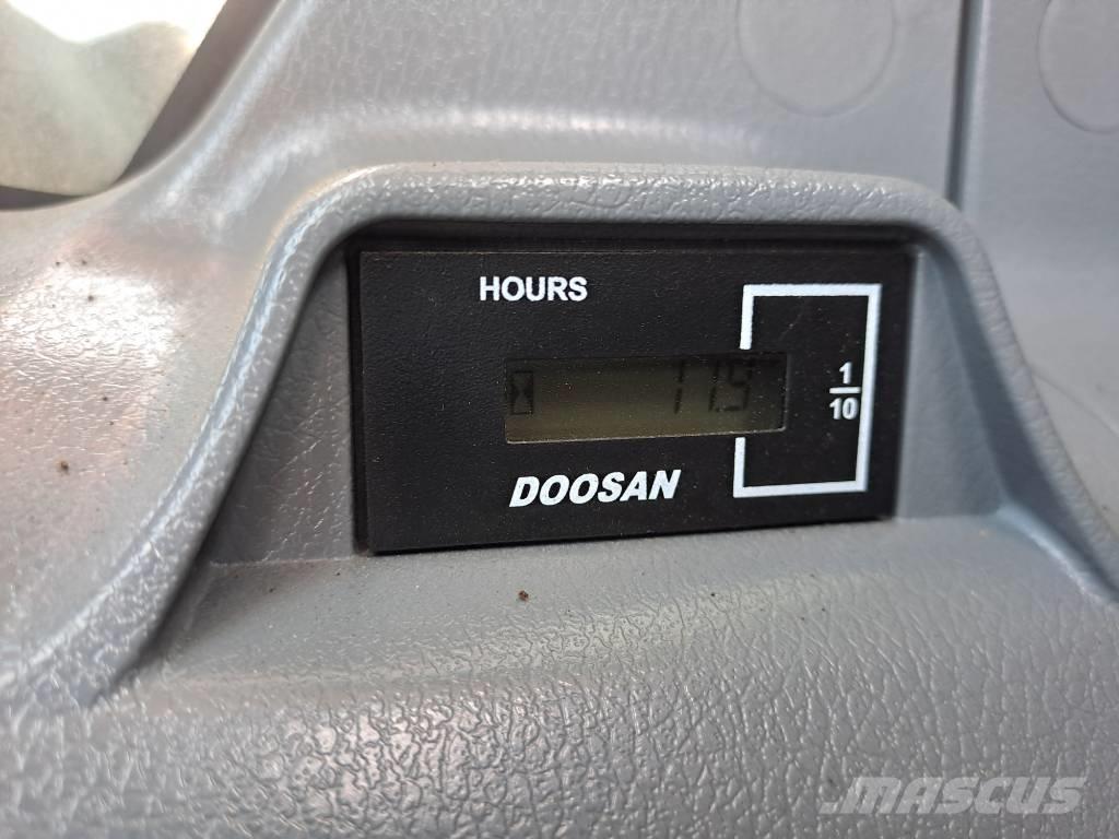 Doosan DX530LC-7M Bandgrävare