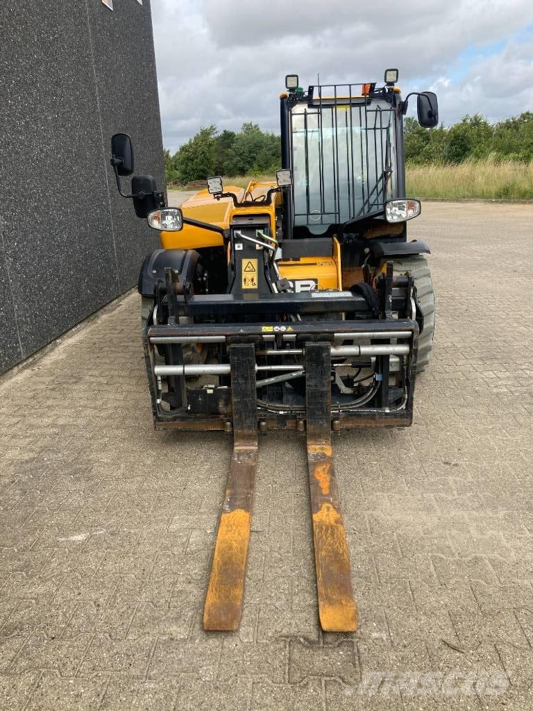 JCB 525-60 E Teleskoplastare